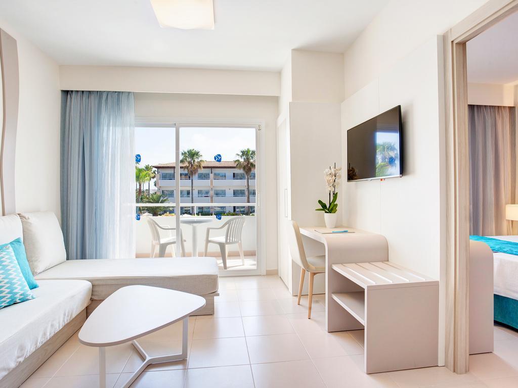 Grupotel Mallorca Mar Cala Bona  Exterior foto